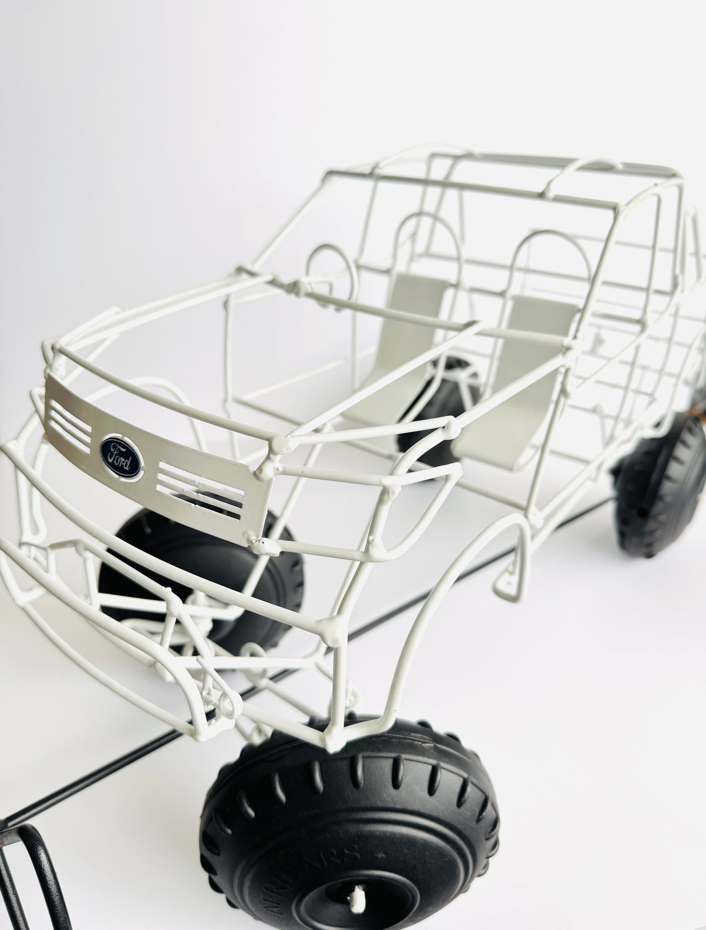 Wire car