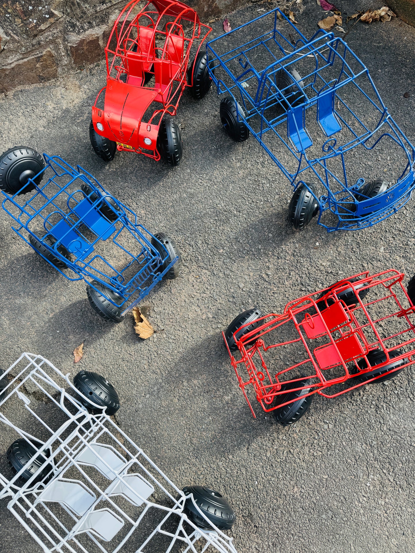 Wire car