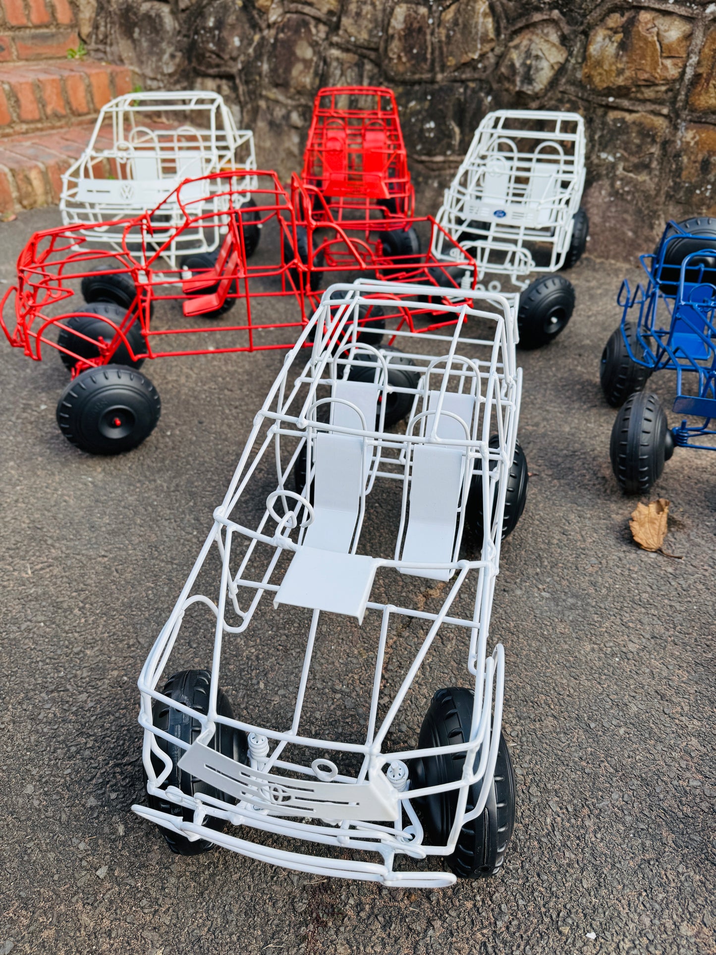 Wire car